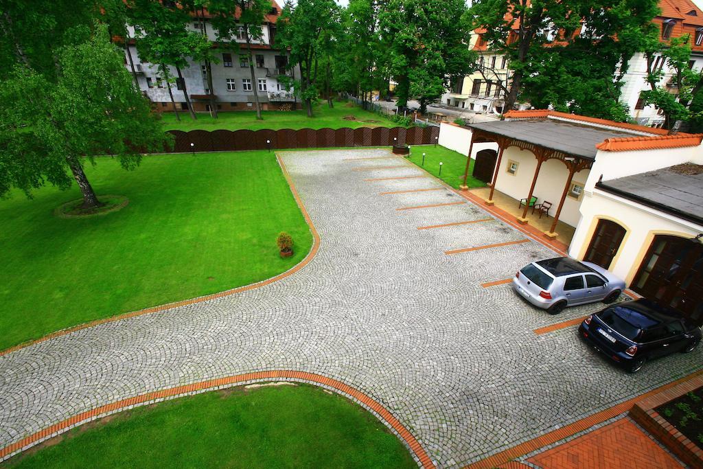 Hotel Palacyk Legnica Exterior foto
