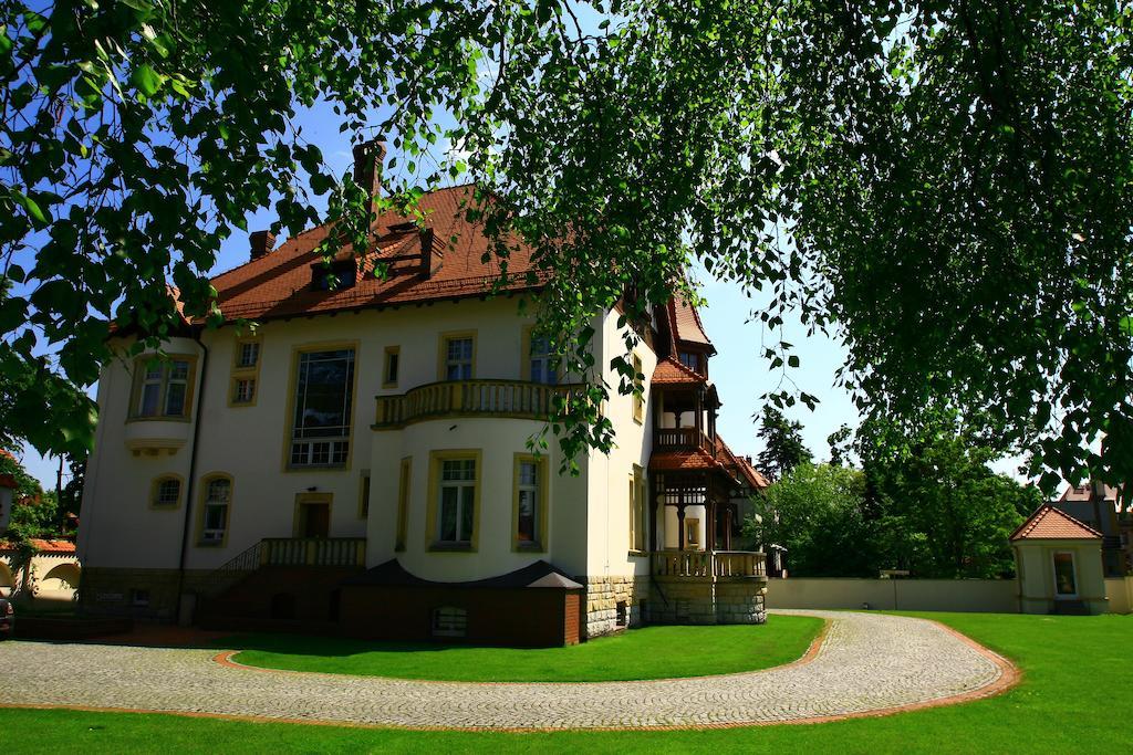 Hotel Palacyk Legnica Exterior foto